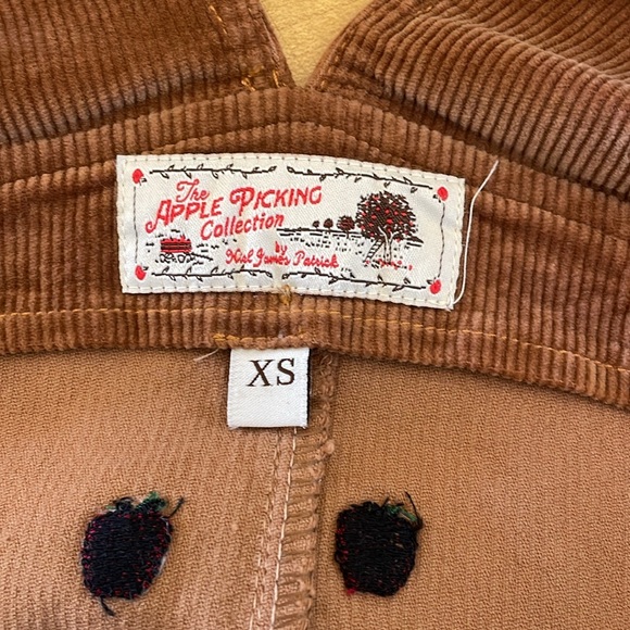 Kiel James Patrick Apple Jumper - Picture 3 of 3